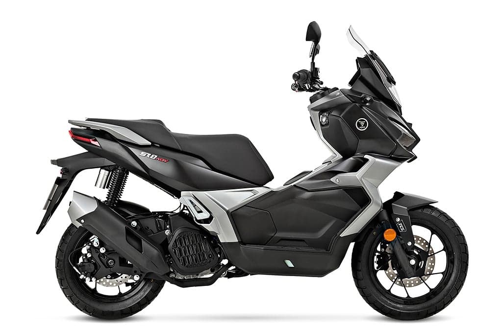 SR1 ADV 125 SCOOTER *NU I BUTIK*