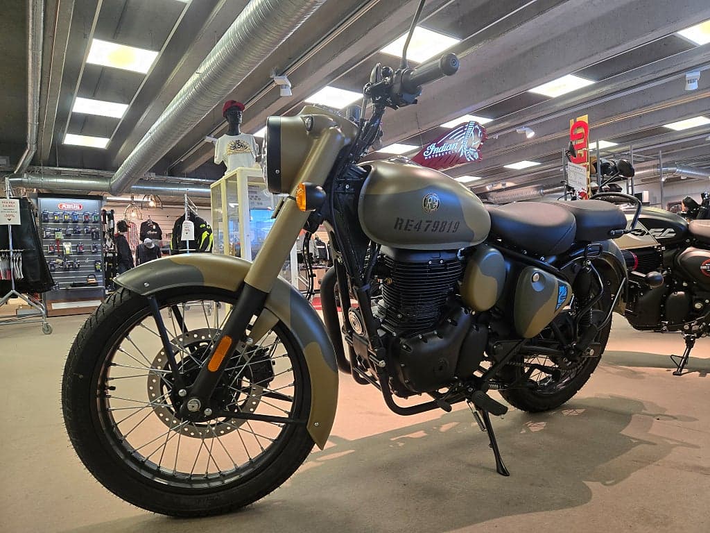 CLASSIC 350 *NYA FÄRGEN I BUTIK*